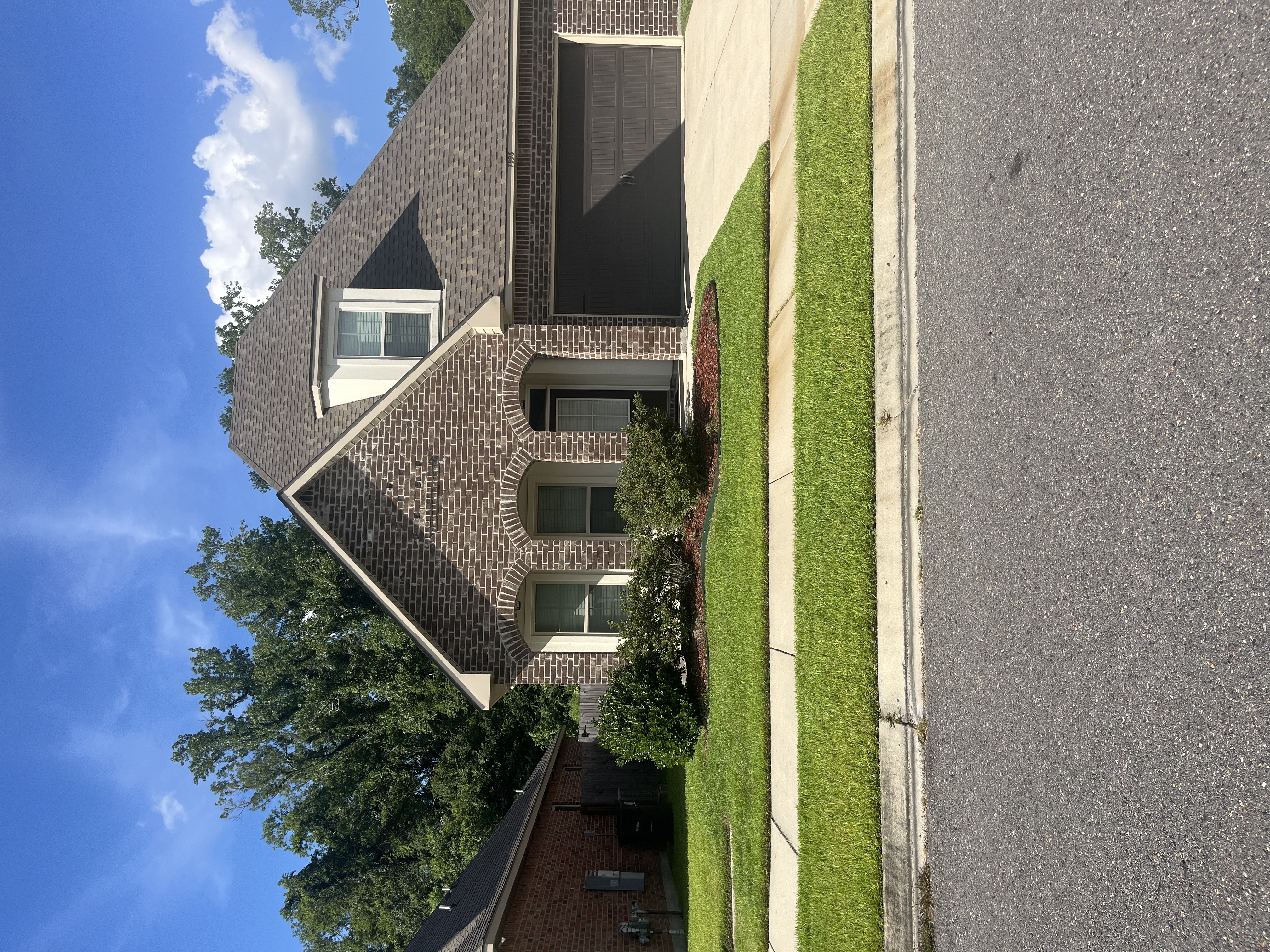 Lawn 8